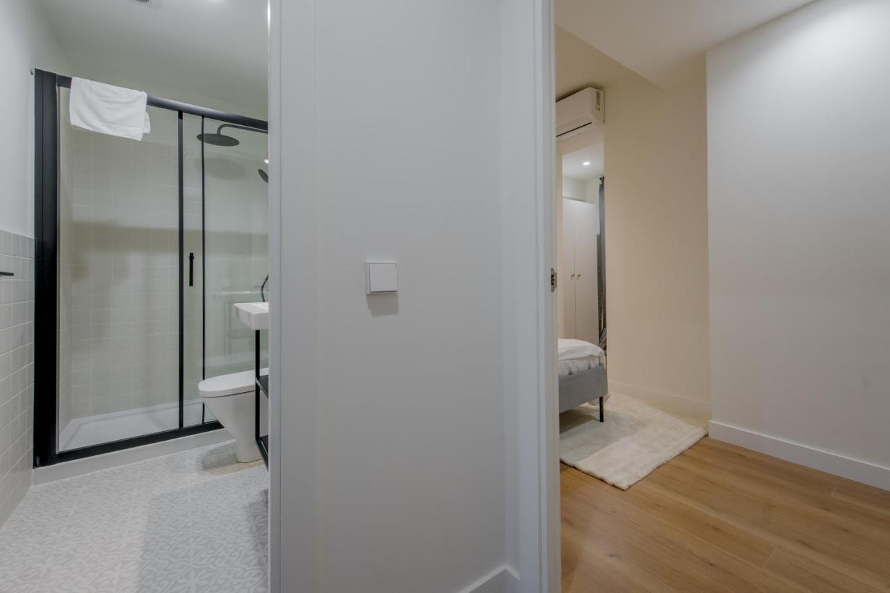 Modern Apt & Cool Interior Design En El Retiro Lejlighed Madrid Eksteriør billede