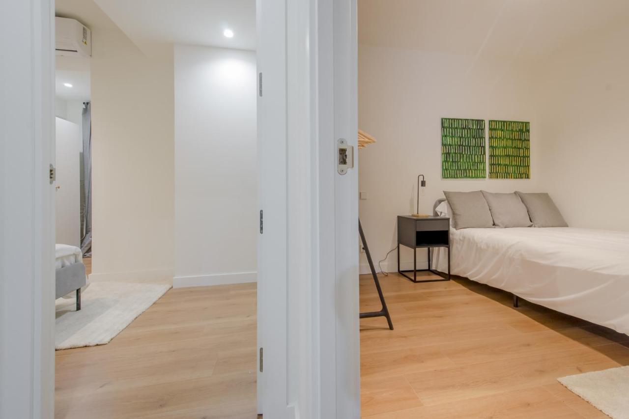 Modern Apt & Cool Interior Design En El Retiro Lejlighed Madrid Eksteriør billede